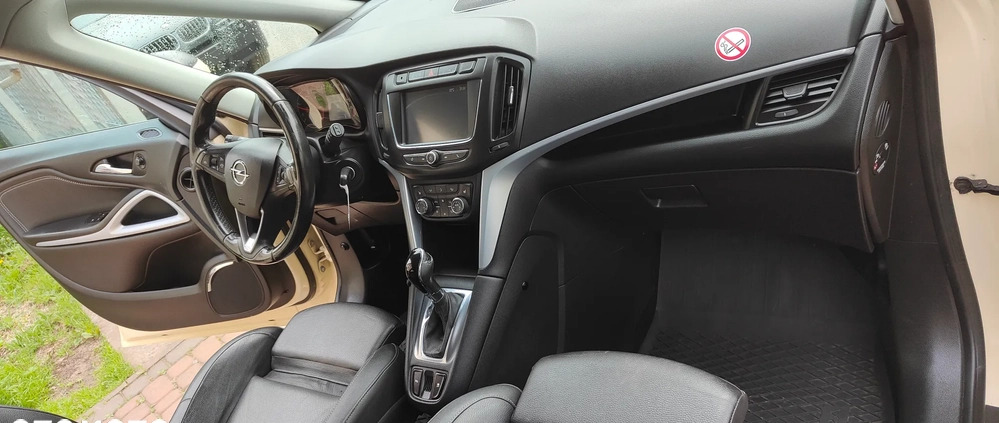 Opel Zafira cena 34999 przebieg: 272000, rok produkcji 2018 z Kraków małe 92